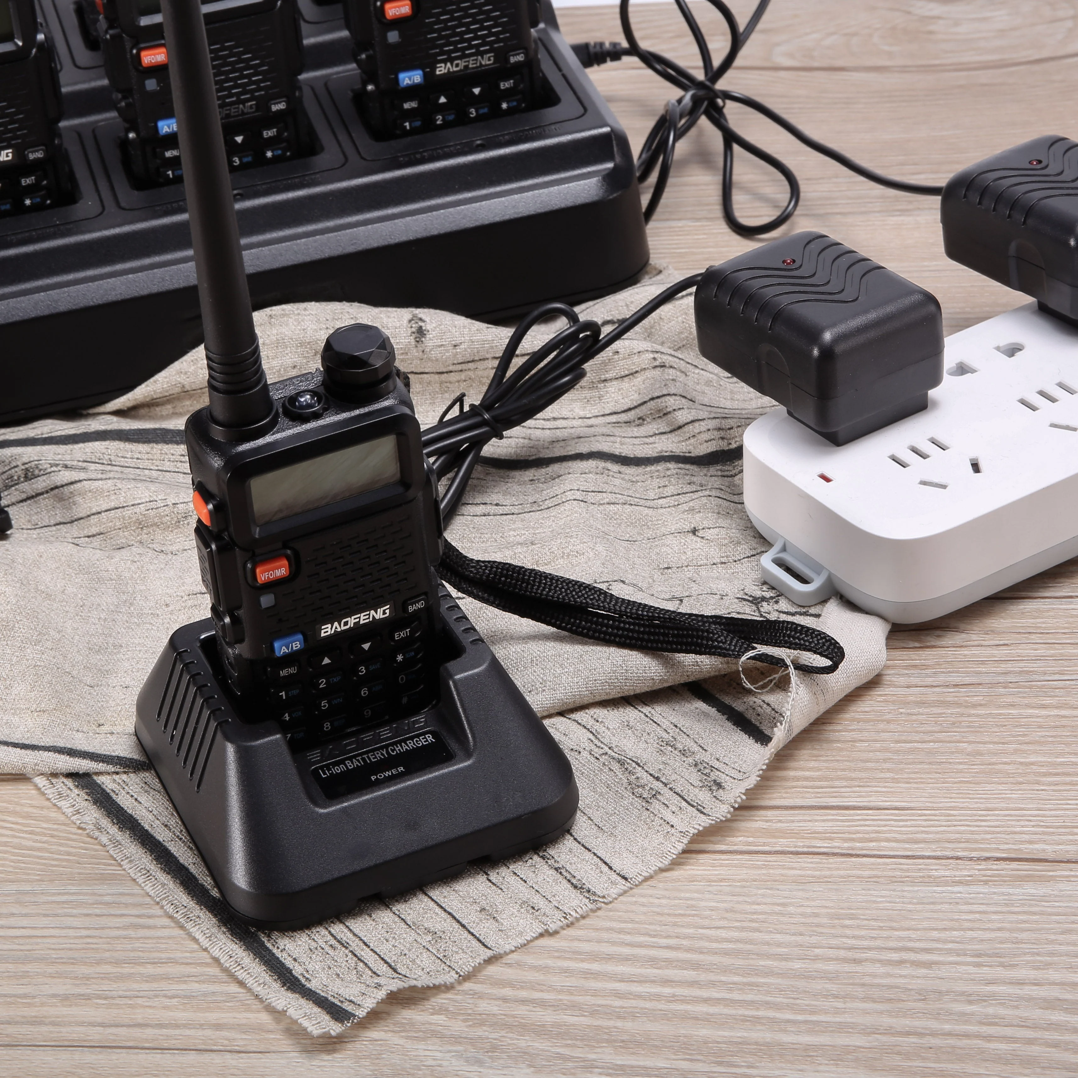 GT-5R 4W/1W Dual Band Radio - Image 6